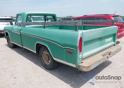 1971 Dodge D100 z USA, uszkodzony, nr VIN D14A41S353985